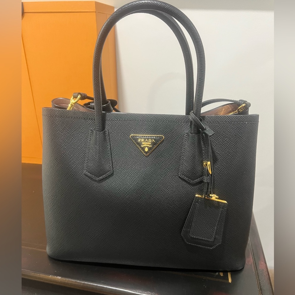 Prada Black Saffiano Leather Tote NWOT medium